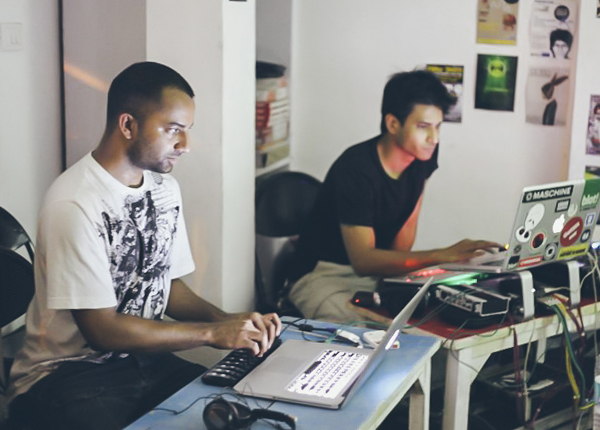 5 incubates-independent